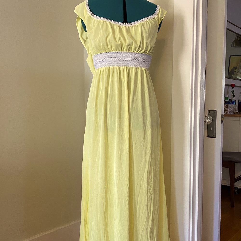 Sunshine Nightgown